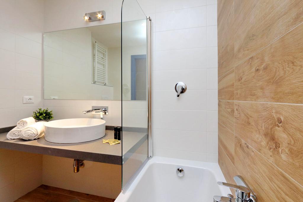 Monti Colors Apartment Rome Bagian luar foto