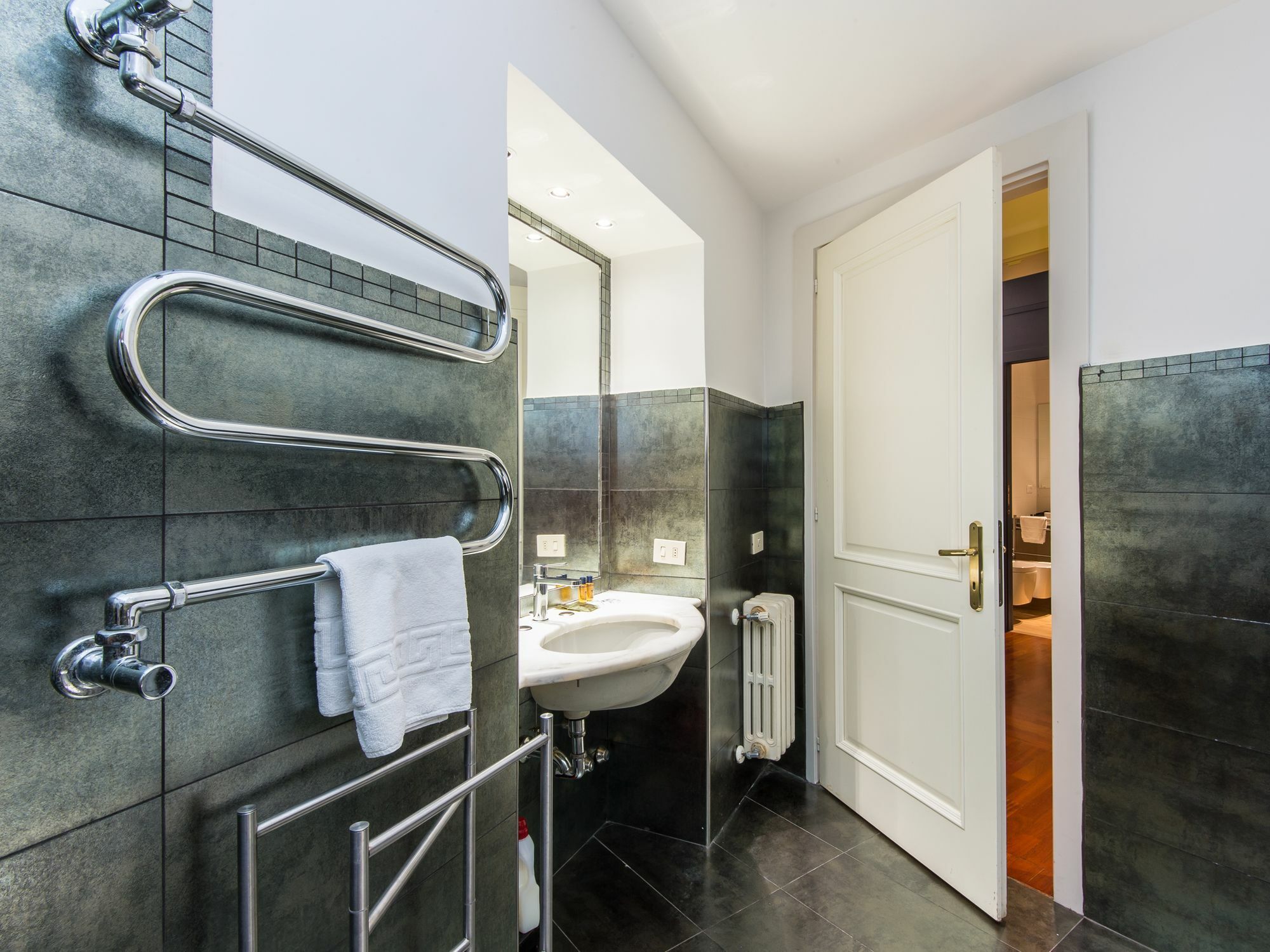 Monti Colors Apartment Rome Bagian luar foto