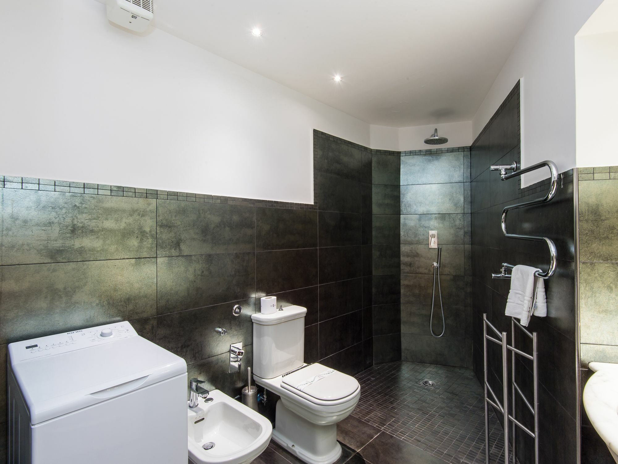 Monti Colors Apartment Rome Bagian luar foto